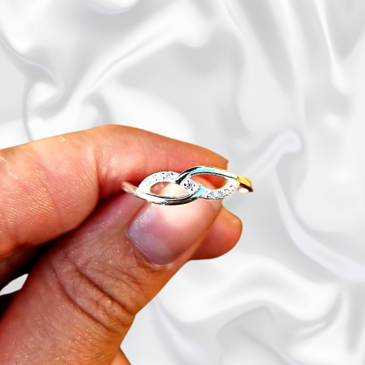 Anillo lazo esencial